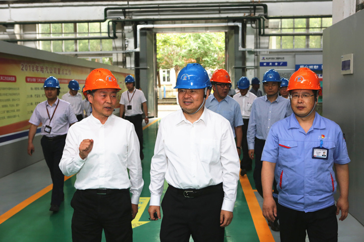 郝鹏参观调查PA真人集团所属企业汽轮机公司